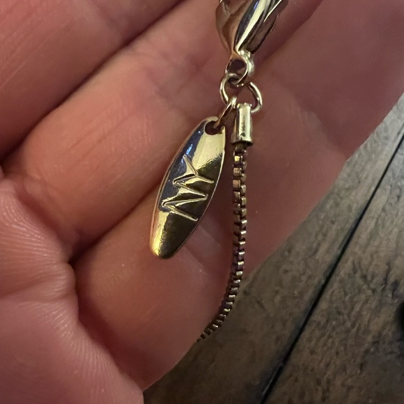 NY & Co Long Chain Gold Tone Necklace with Oval Pendant Business Simple - Picture 3 of 4